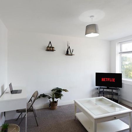 Spacious Home Close To City Centre Location Leeds  Zewnętrze zdjęcie