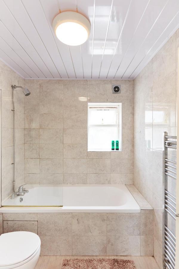 Spacious Home Close To City Centre Location Leeds  Zewnętrze zdjęcie
