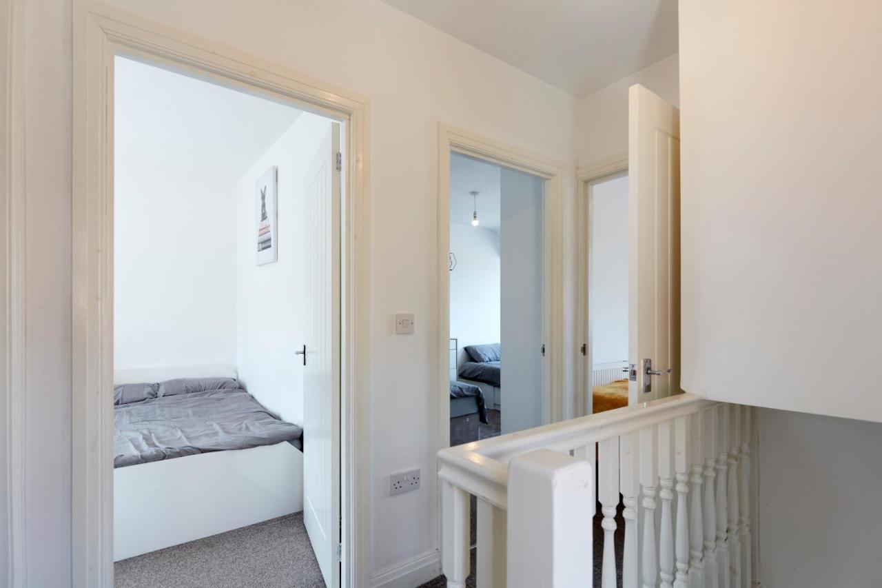 Spacious Home Close To City Centre Location Leeds  Zewnętrze zdjęcie